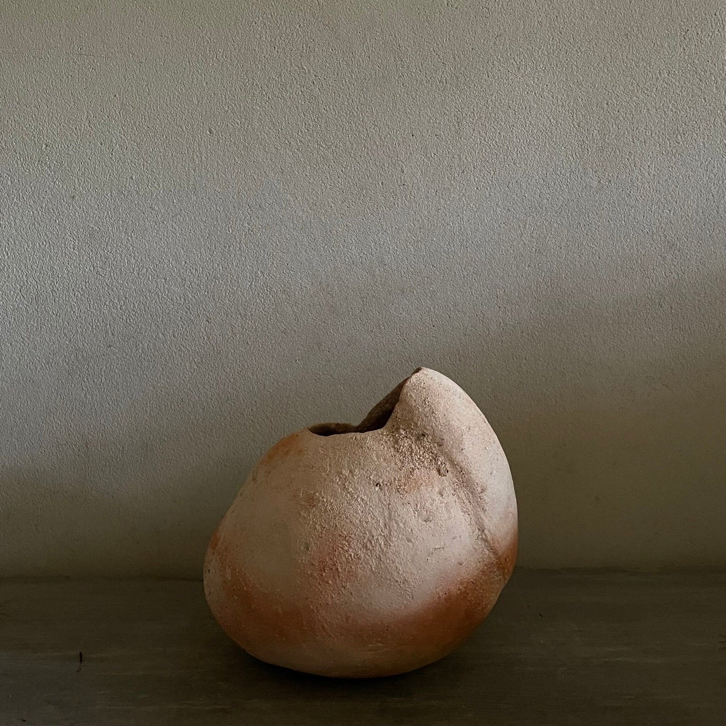 Flower vase by Junko Shimomura