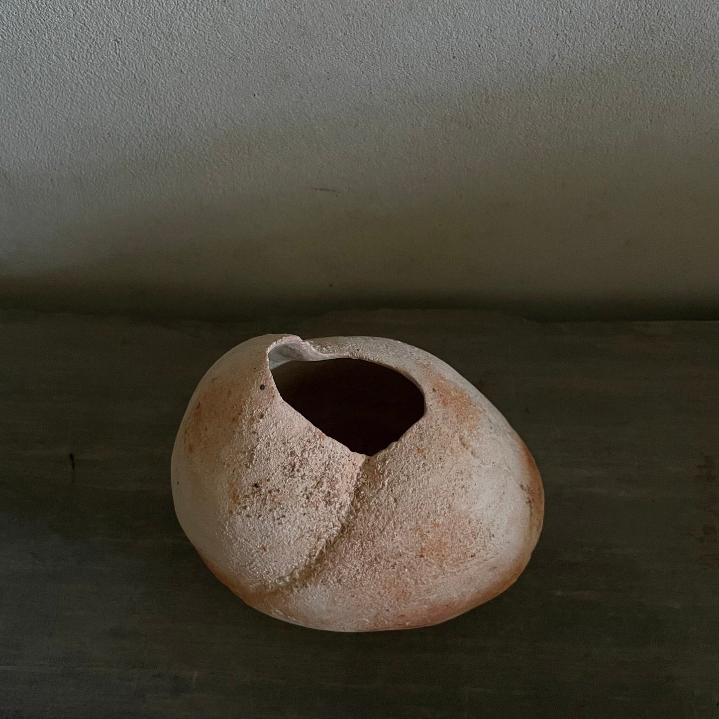 Flower vase by Junko Shimomura