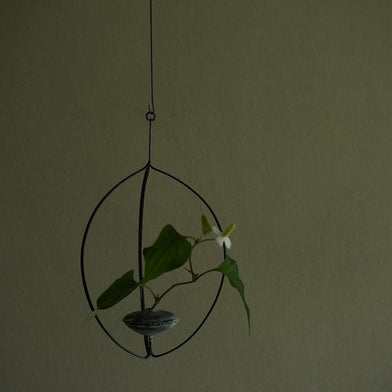 Flower Vase by Yo Samejima