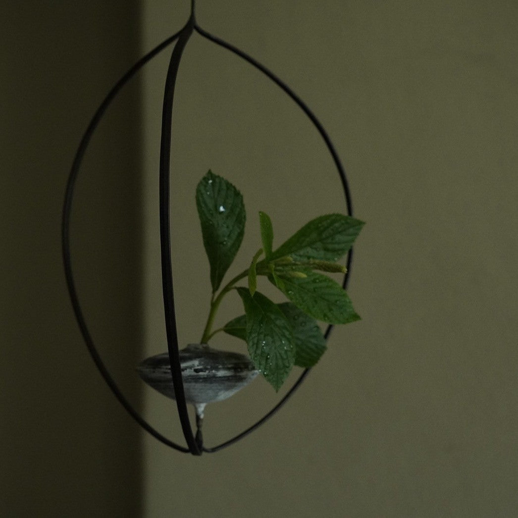 Flower Vase by Yo Samejima