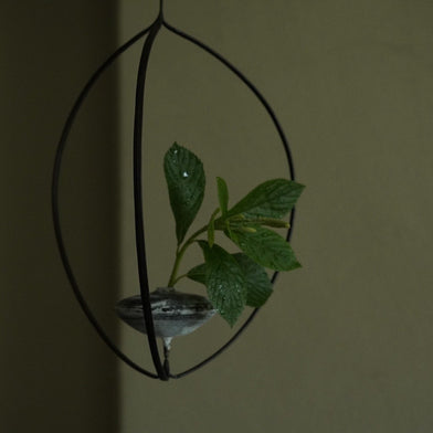Flower Vase by Yo Samejima