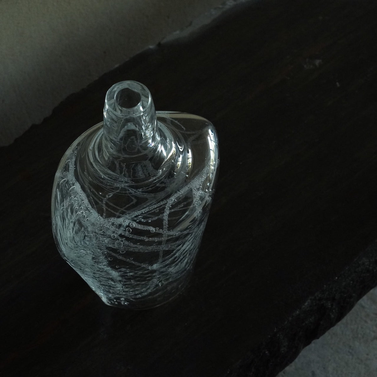 Oval Vase Cracked Naoya Arakawa