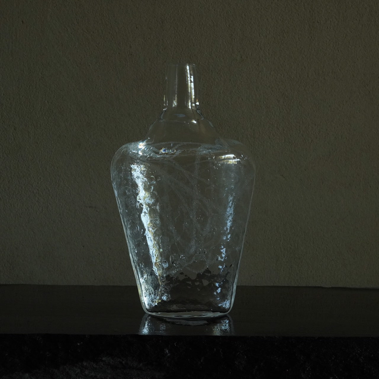 Oval Vase Cracked Naoya Arakawa