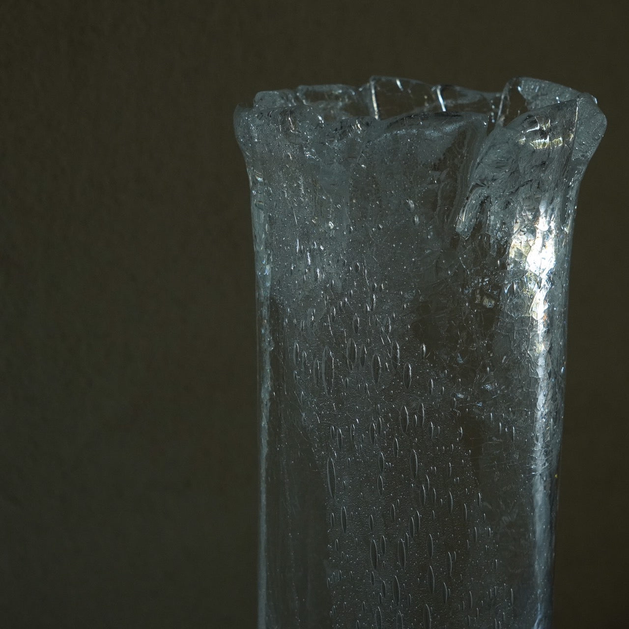 Oval Vase Cracked Naoya Arakawa