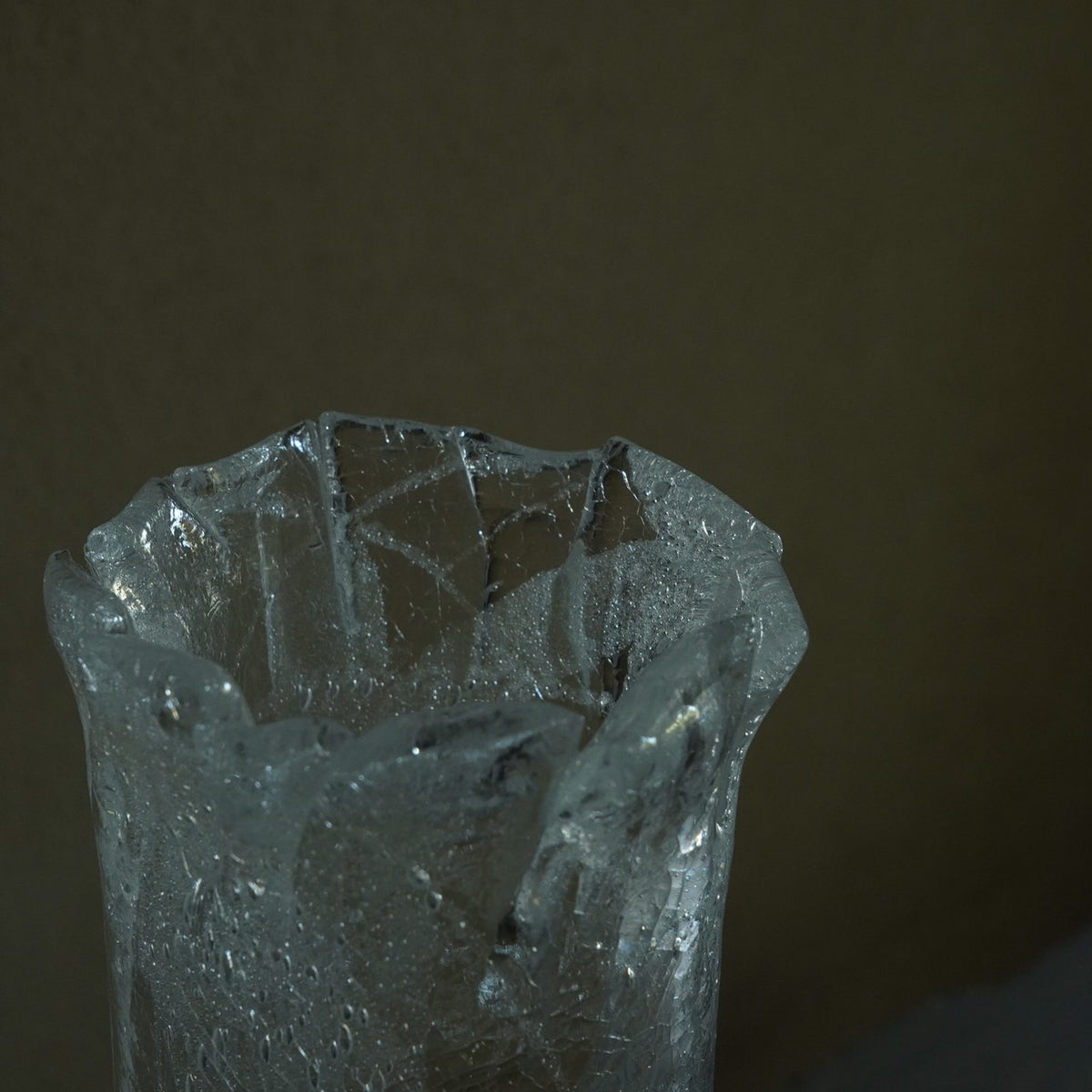 Oval Vase Cracked Naoya Arakawa