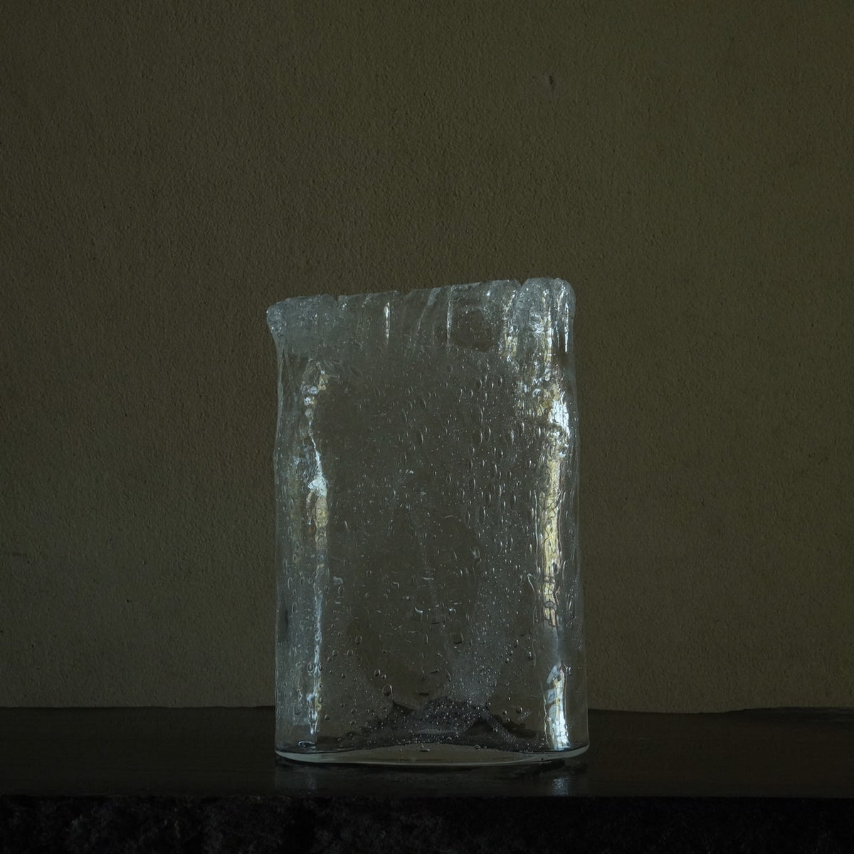 Oval Vase Cracked Naoya Arakawa