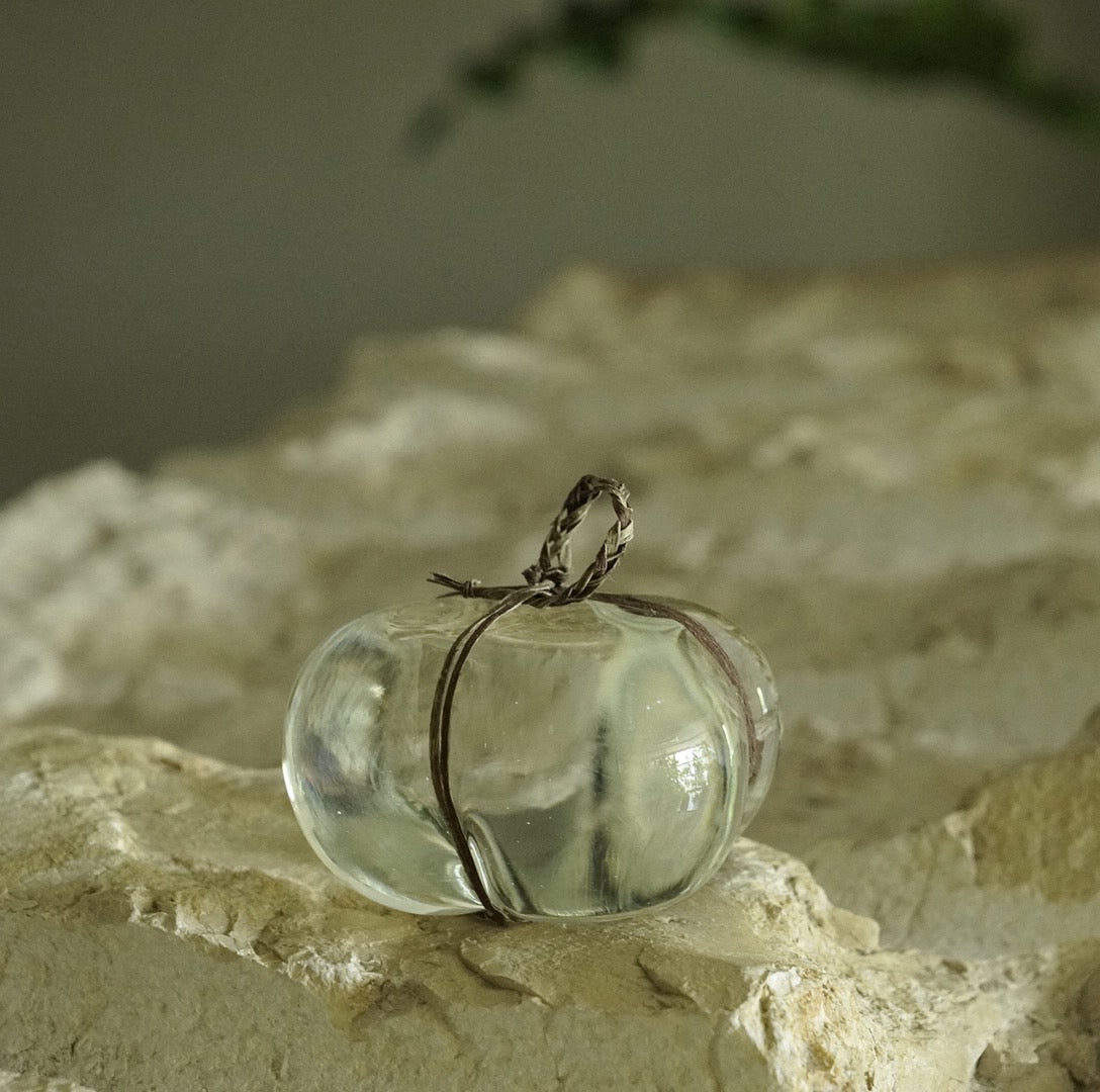 Glass Barrier Stone / Banana plant a