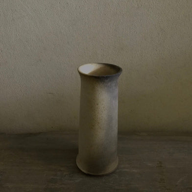 Flower Vase by Yo Samejima