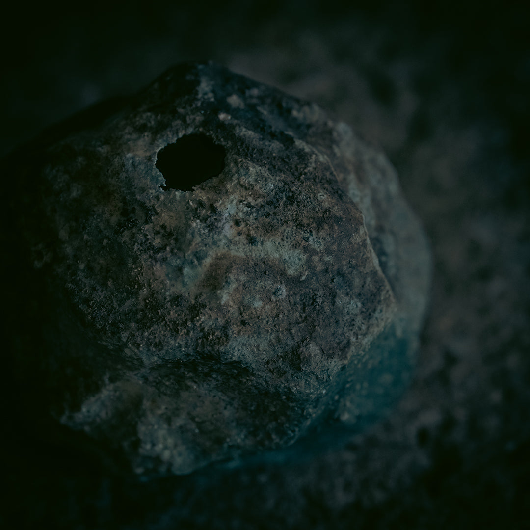 稲吉オサム　自然釉刳貫一輪挿し(2-12)