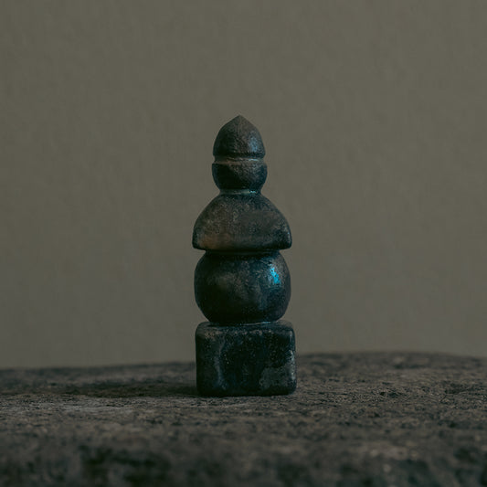 稲吉オサム　五輪塔(2-21-9)