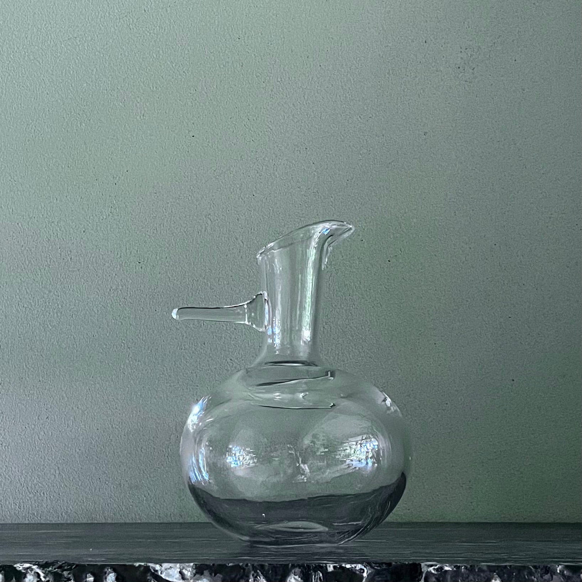 Naoya Arakawa Carafe