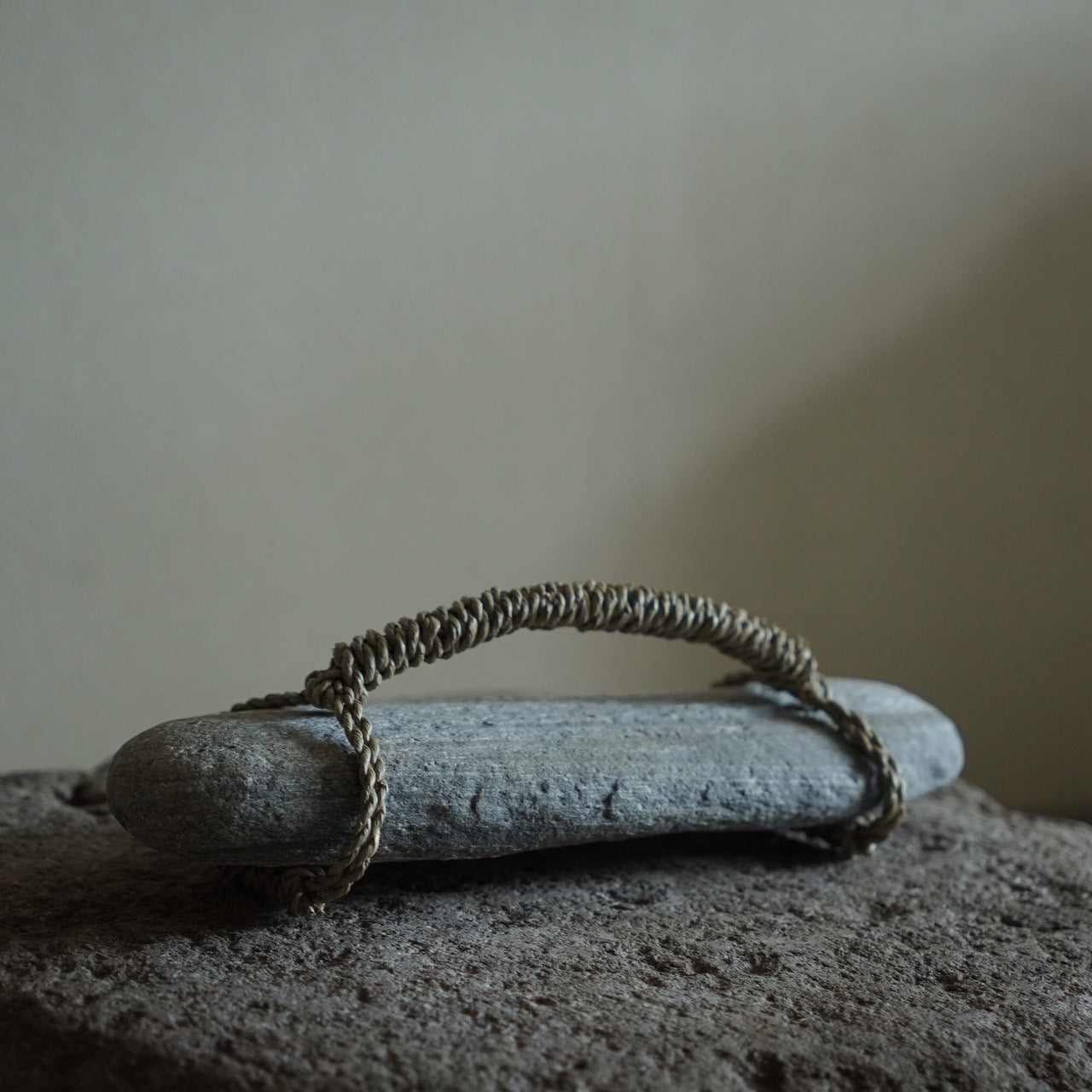 関守石  横長　丙-ひのえ-