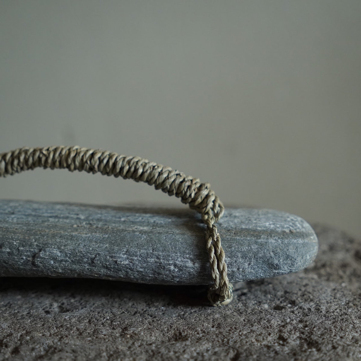 関守石  横長　丙-ひのえ-