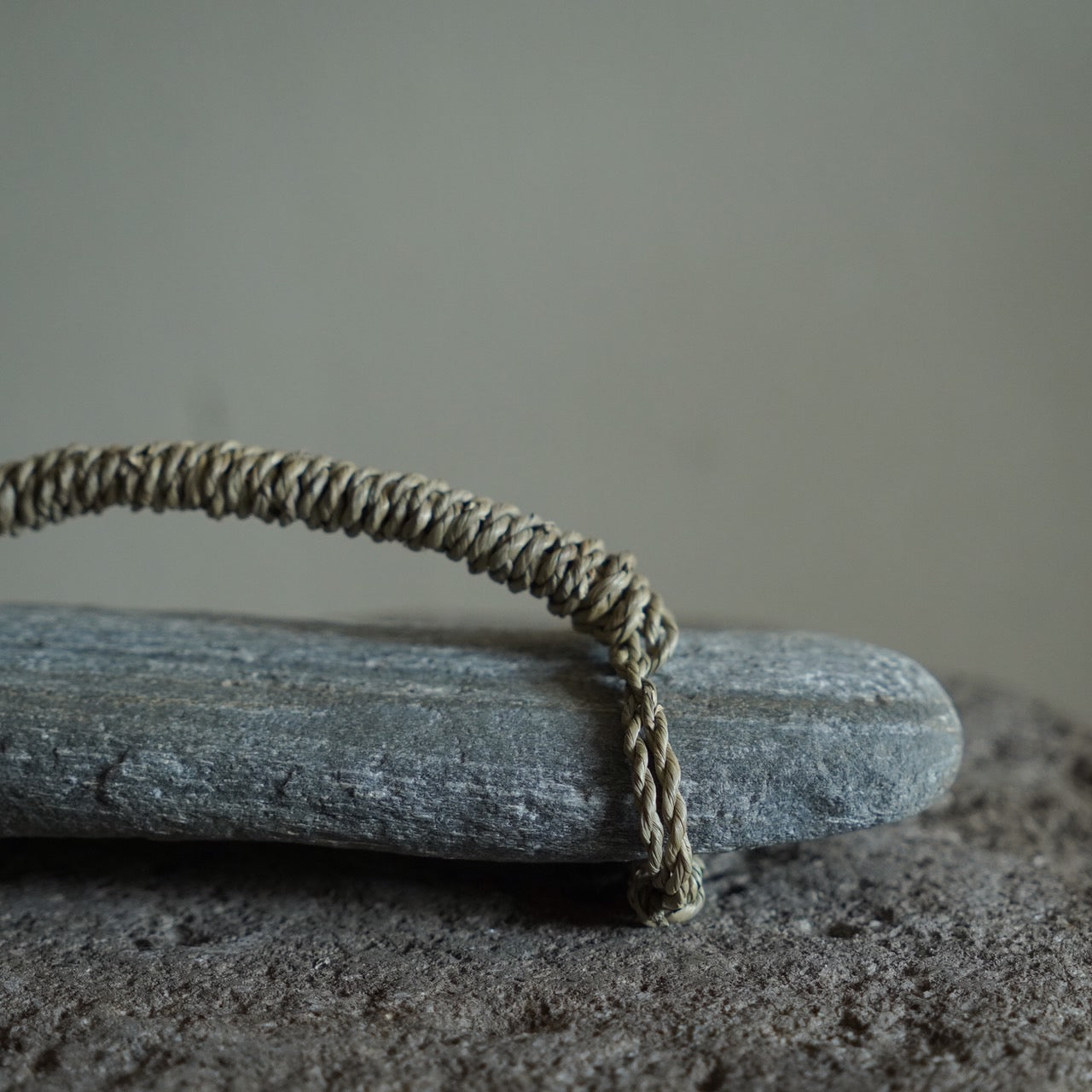 関守石  横長　丙-ひのえ-