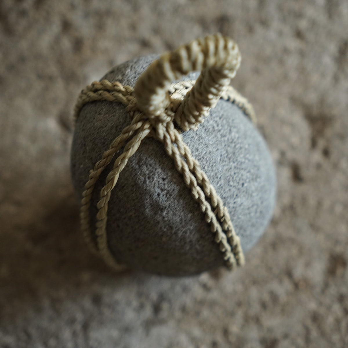 関守石  中　丙-ひのえ-