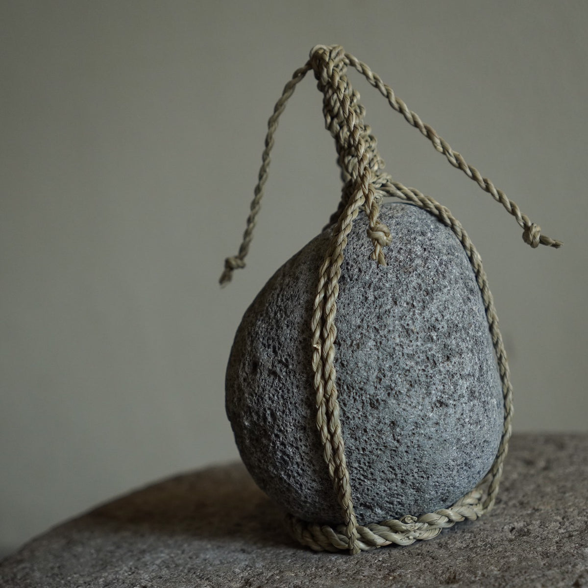 関守石  中　丙-ひのえ-