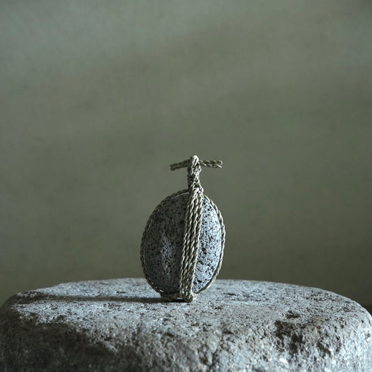 関守石  小c　丙-ひのえ-